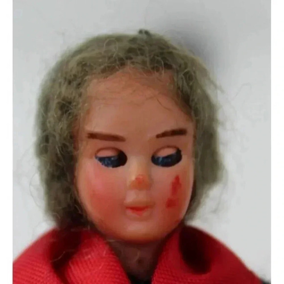 Vintage 1960s Swiss Grey Older Woman Souvenir Costume Doll From Bern - Picture 6 of 6